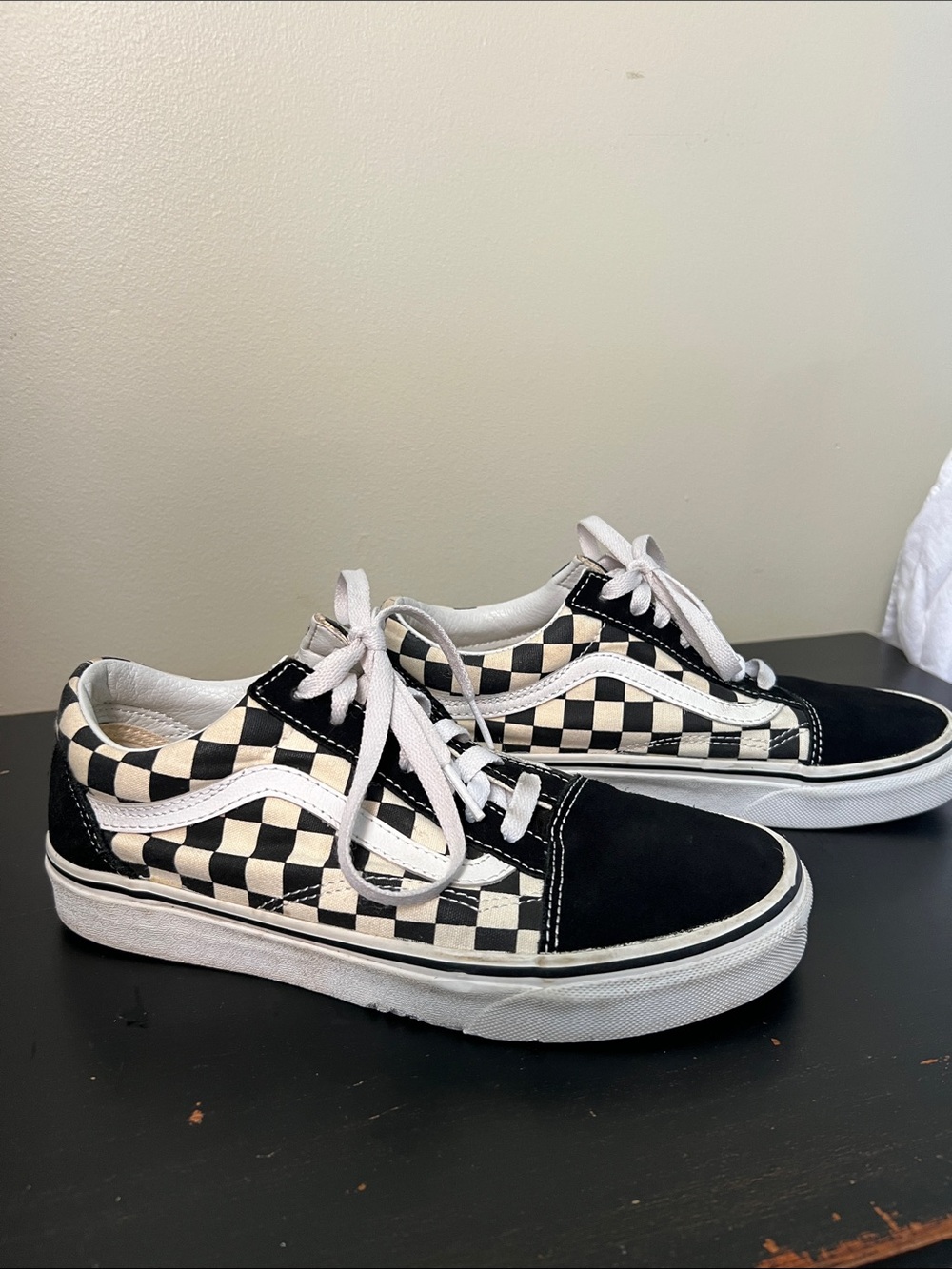 Vans Black & White Checkerboard Low-Top suede Sneakers size 7.5 - Picture 2 of 10